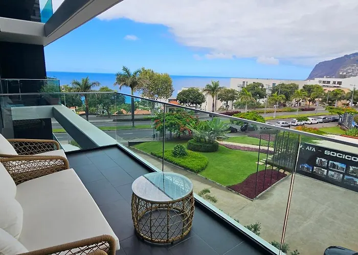 Lux Ocean View Apartment Varino 05