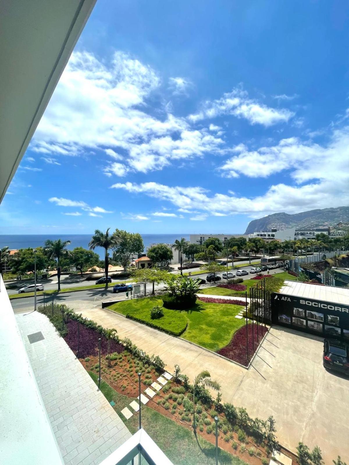 Lux Ocean View Varino 05
