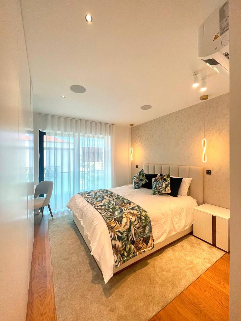 Apartment Lux Ocean View Varino 05 *
